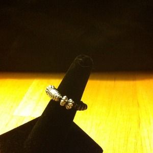 Fashion bead ring