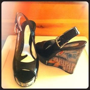 Black multi color wedge by Zinc