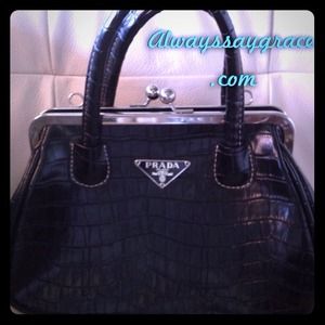 Prada purse (fake)