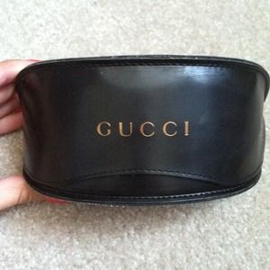 Reserved Auth Gucci sunglasses case