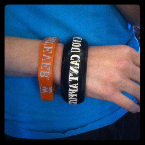 ❗Jessica Kagan Cushman phrase bangles!