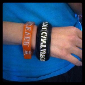 ❗Jessica Kagan Cushman phrase bangles!