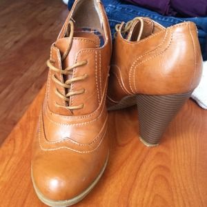 Reduced! Cute brown heels