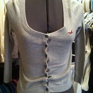 🔴SOLD🔴Gray Hollister cardigan