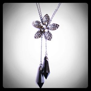 Long flower necklace