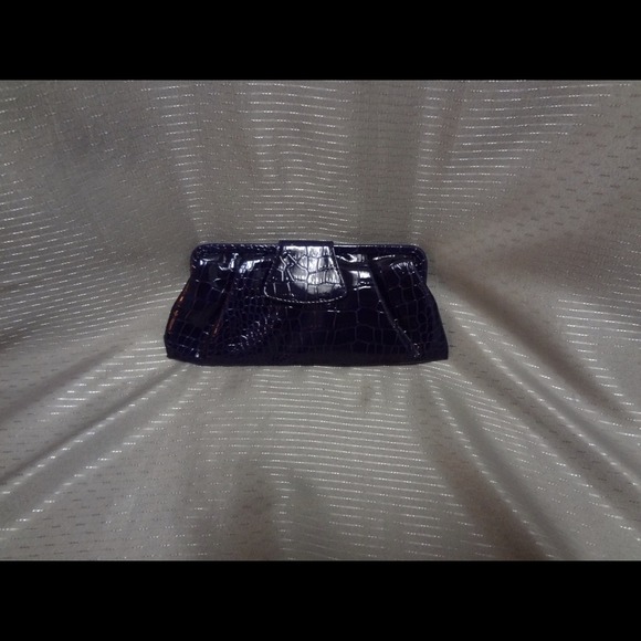 Purple Faux Python Clutch - Picture 1 of 4