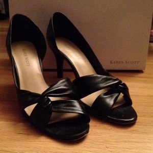 Karen Scott Black Heels