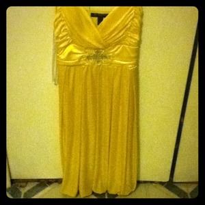 A pretty short dress