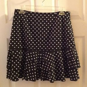 Adorable polka dot miniskirt