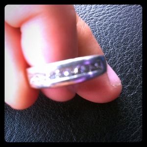 White gold 10 princess cut diamonds