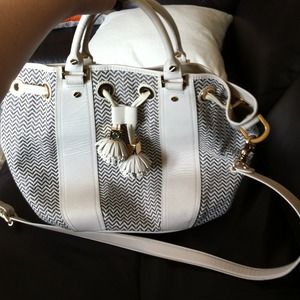 Tory Burch Bags - Tory Burch drawstring bucket bag with tassels Tory Burch Bags - Tory Burch drawstring bucket bag with tassels