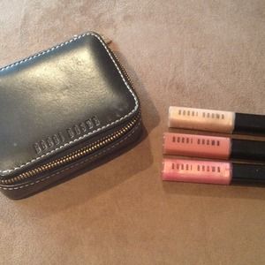 Reserved @thenewby new Bobbi Brown lipglosses&case