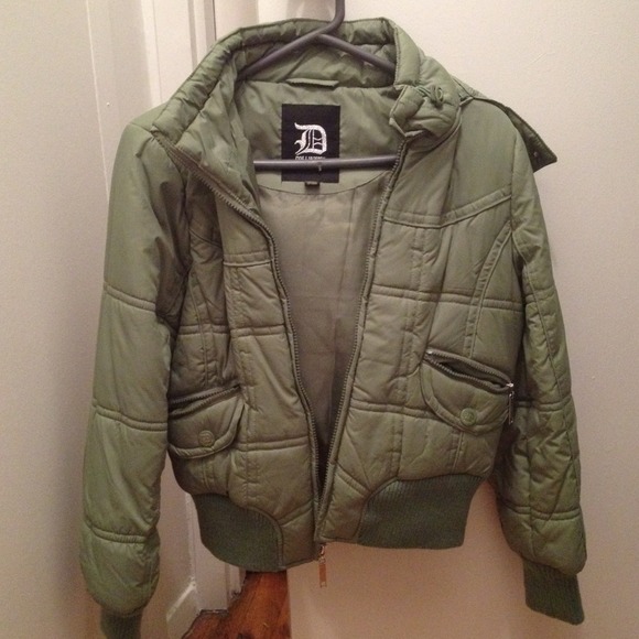 💢HOLD FOR @sawilkerson 💢Dollhouse winter coat