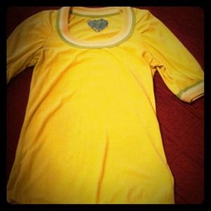 Yellow vintage looking top