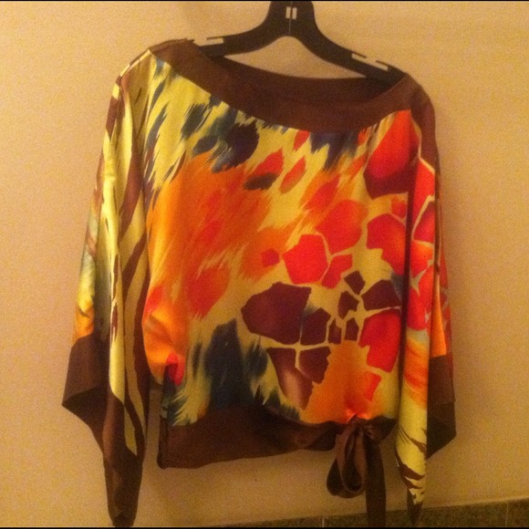 Cache' top - Picture 2 of 4