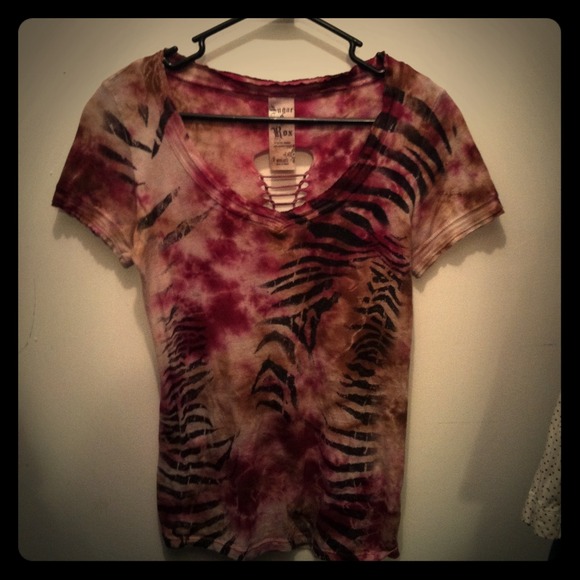 Sugar & Rox small shirt from the Buckel
