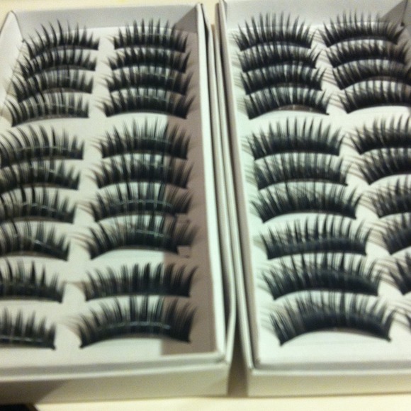 Reserved 60 pairs eyelashes