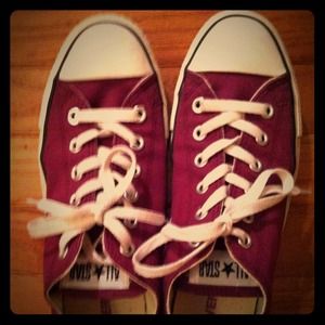 Size 9.5 Purple Converse