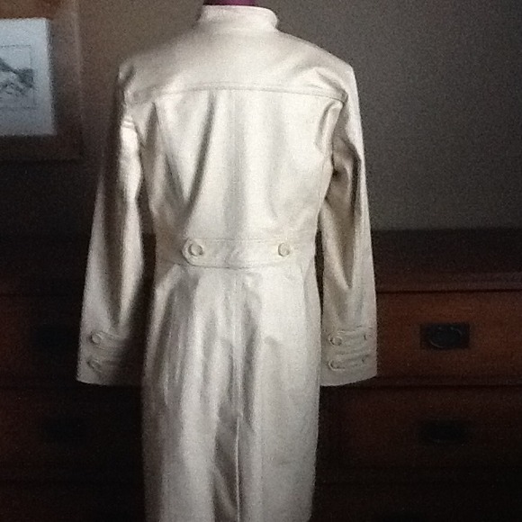 Jacket - Picture 2 of 3