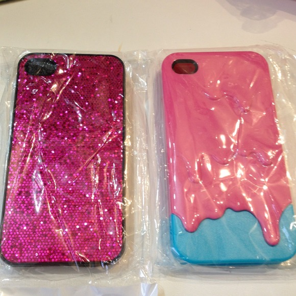 Bundle of 2 iPhone cases