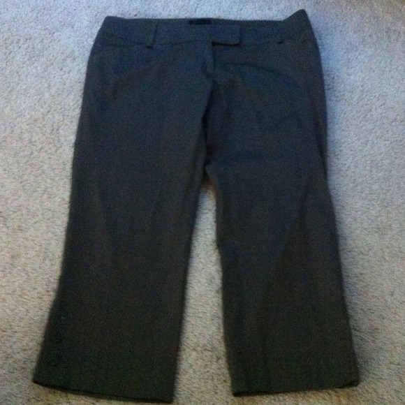 Dark green capris