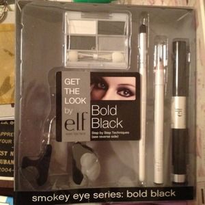 E.L.F Smokey Eye Series: Bold Black