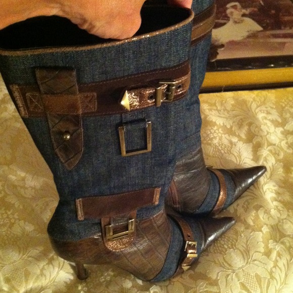 👉SOLD👈Denim and leather boots