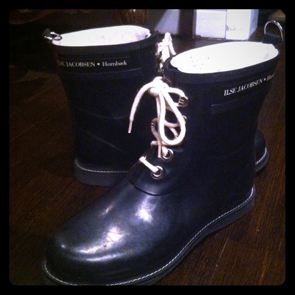 Isle Jacobson Hornbaek Black rain boots womens 10