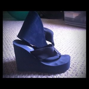 Platform wedge thong sandal