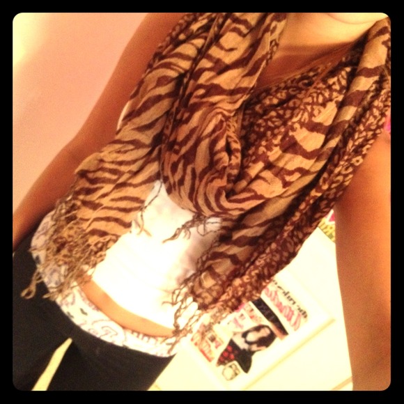 SOLD NWT Animal Print Scarf