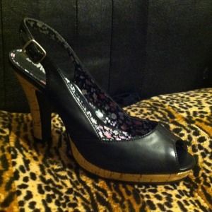 Brand new peep toe pumps