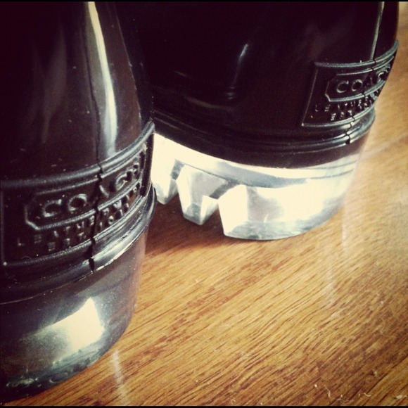 🎀SOLD🎀 NEW Coach 'PIXY' rain boots - Picture 2 of 4