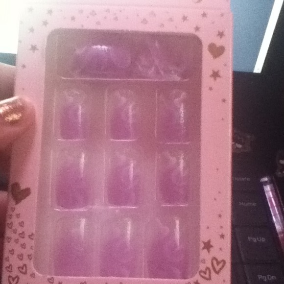 Fashion nails