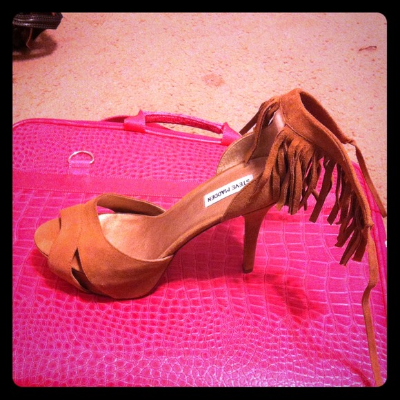 Flirty Steve Madden Pumps 👠