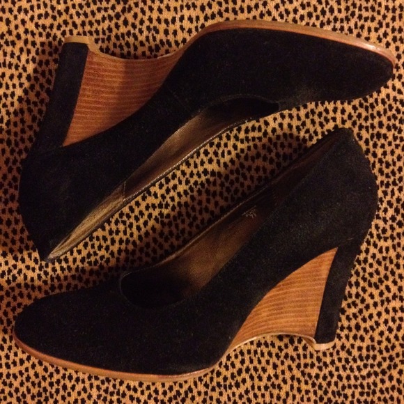 Donald J  Pliner sexy black heels