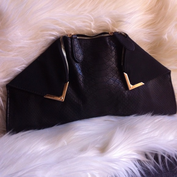 ❌sold out❌Croc suede clutch - black