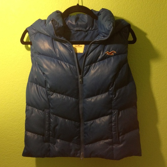 🙅RESERVED🙅Blueberry Hollister Vest