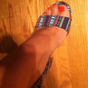 Brand new adorable clogs