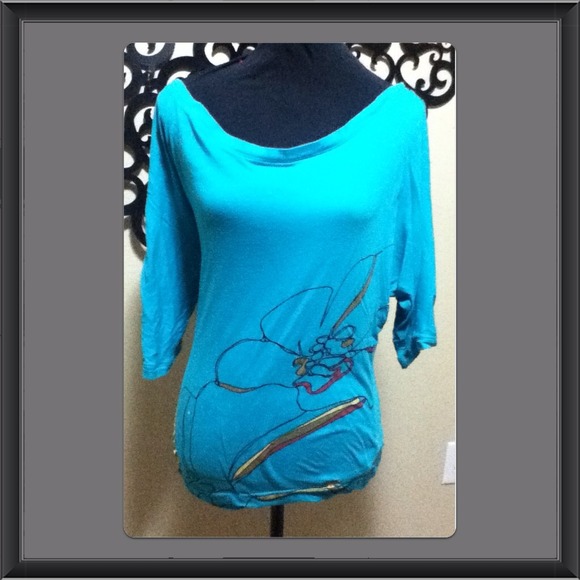 🔴SOLD🔴Teal off shoulder shirt