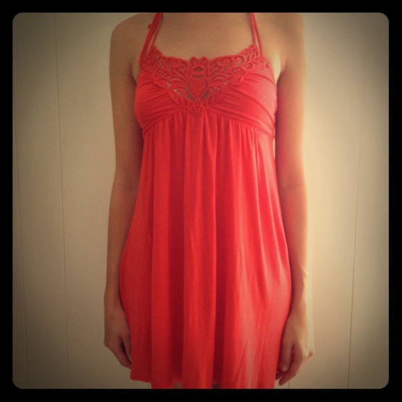 Red halter dress - Picture 1 of 3