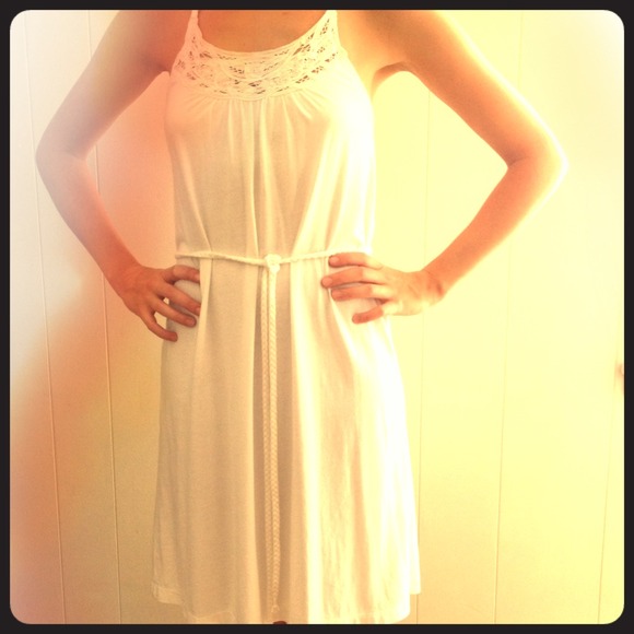 White dress with braided tie for waist - Picture 1 of 3