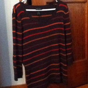 3/4 length sleeve aweater