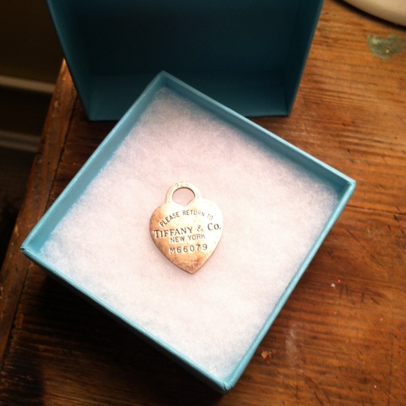 💚REDUCED💚Vintage classic Tiffany & Co charm.