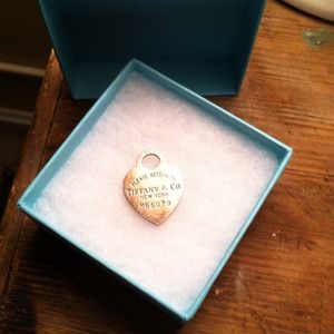 💚REDUCED💚Vintage classic Tiffany & Co charm.