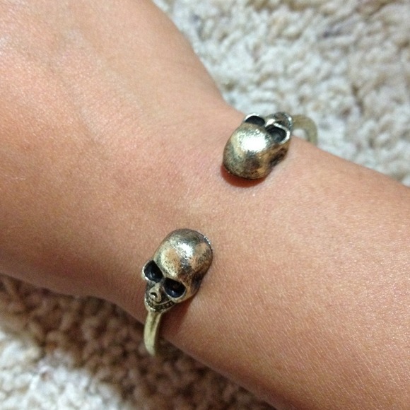 ❌SOLD IN BUNDLE❌Adjustable Skull Bracelet - Brass