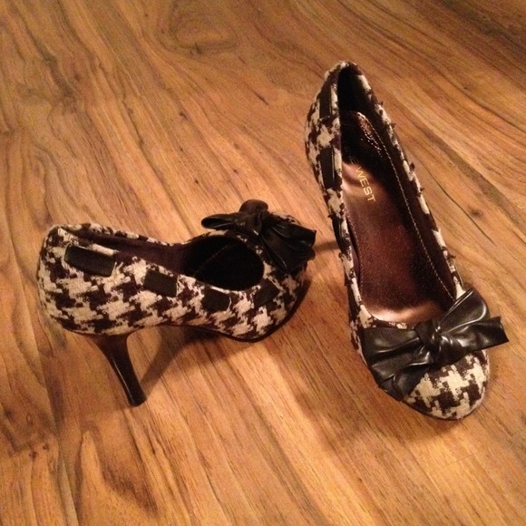 nine west houndstooth heels size 6.5