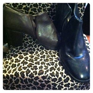 Both SOLD Black or brown leather boot shoe
