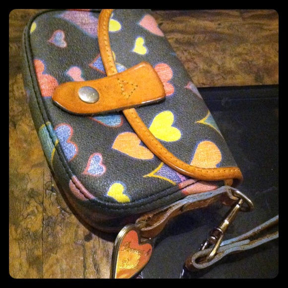 Authentic Dooney  Great purse. New condition.