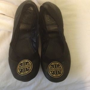 Reserved for trade :) Authentic black Tory Burch