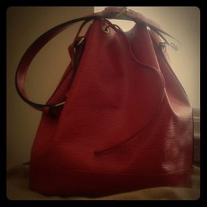 SOLD!!! Louis Vuitton EPI Leather Handbag